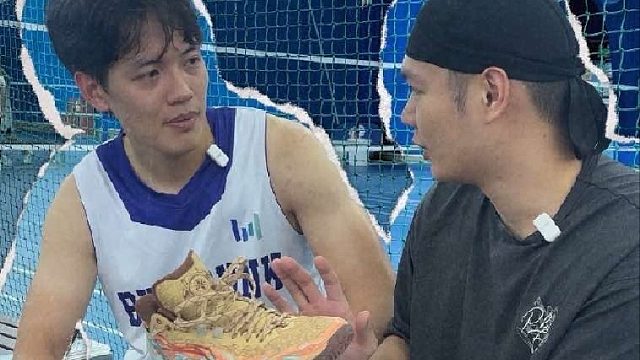 随机抓三个路人测评球鞋！