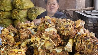 260元買了兩根牛蝎子，做成：醬香牛蝎子，大口啃肉就是過癮