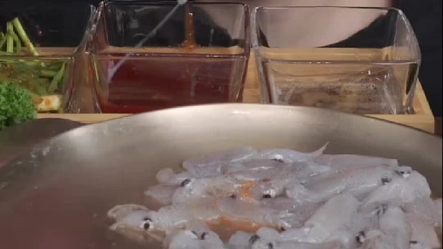 看看今天小姐姐吃的是啥