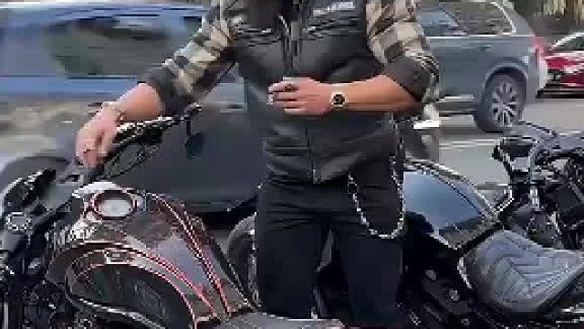 40万的哈雷戴维森，轮胎悬挂有多霸气？