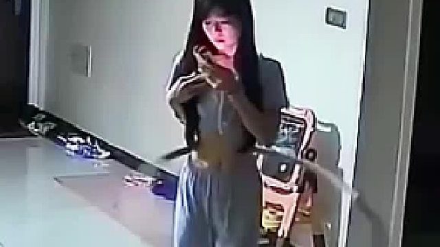 不是他人根本没动我，他的呼啦圈怎么还在转？