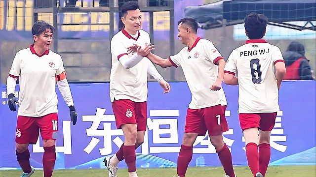 依然凶猛！39岁郜林参加“老甲A”：后插上头球冲顶破门