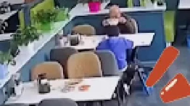 三天不打，上房揭瓦 小孩就要打才听话