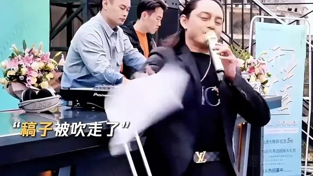 某种程度上来说， 沈腾翻译的好像也没毛病！