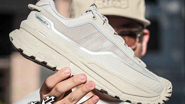 开箱 ｜李宁行川