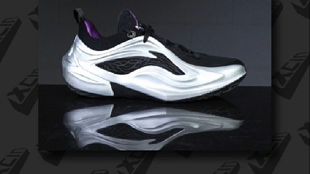 穿上JB4的库里即将签约李宁？不一定，但值得期待！