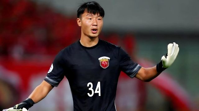 大发神威！海港“二门”陈威半场5神扑，客场零封柔佛新山