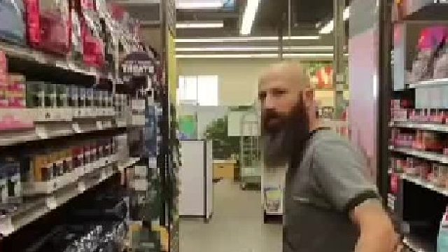 用付款音效恶搞路人