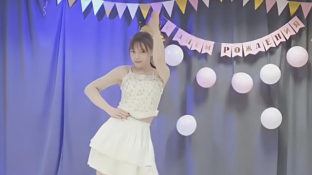 俄罗斯姑娘才艺表演24.03.22_烤肉(维多利亚)00