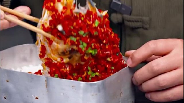 三个各怀鬼胎的人在农村玩盲盒