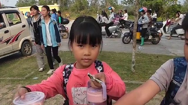 农村摆摊，今天做了固体杨枝甘露