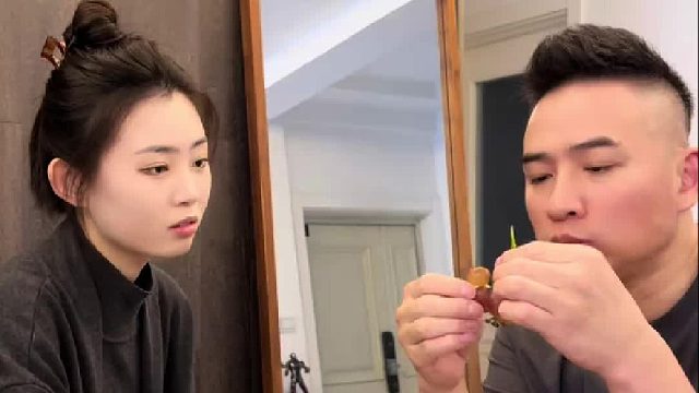 突然检查男友的手机