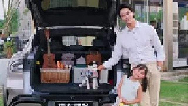 爱玩车的奶爸，买了辆小米YU7