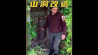 男人野外發(fā)現(xiàn)廢舊老屋，一天時間改造成最美的家
