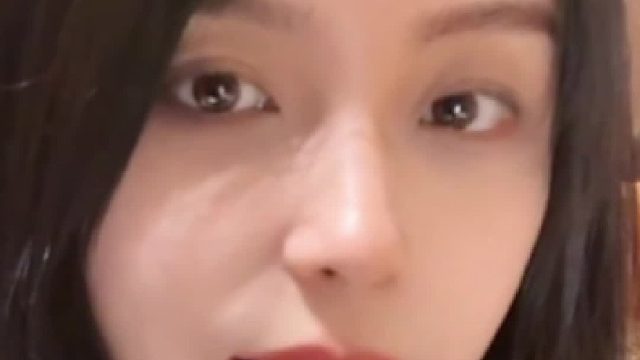 rita淑女妆容连麦粉丝！男大赞叹嘴巴好看，只想问后续镜头在哪里