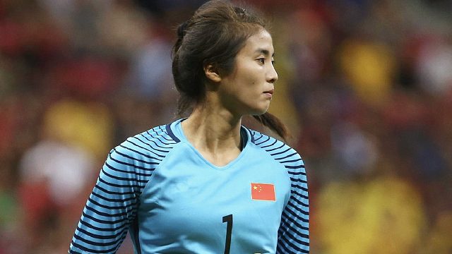 征婚！前女足最美门神赵丽娜：高又丑VS矮又帅选择哪个？