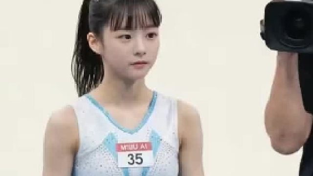 为什么大多体操运动员显娃娃脸