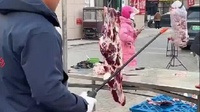 鲜到会“蹦迪”的牛肉！碰一下直接弹起来，这新鲜度我服了！