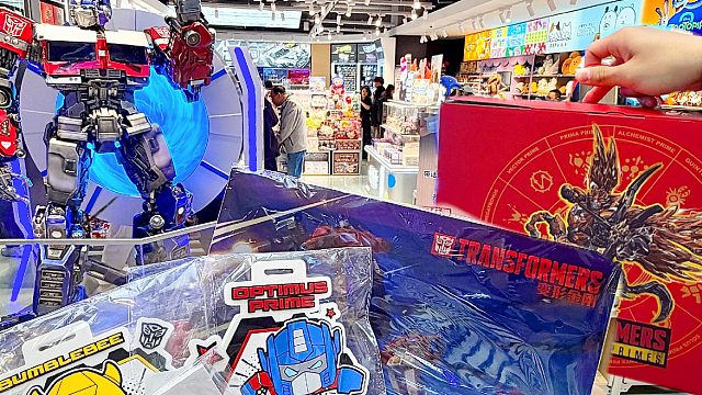 上海！玩具反斗城居然开了首家变形金刚体验
