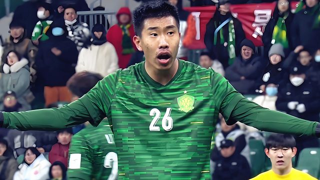 火气大！国安多名球员再次爆发冲突，柏杨两黄变一红表情无辜