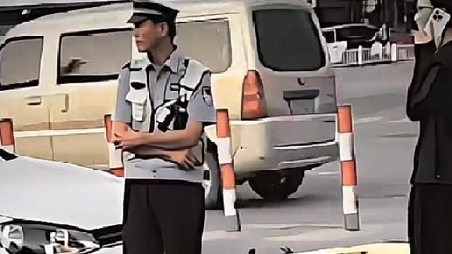 “一生爱看热闹的中国人”