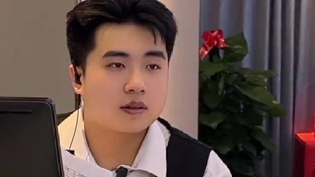 遇到这个好看的女助教，必须给她露两手