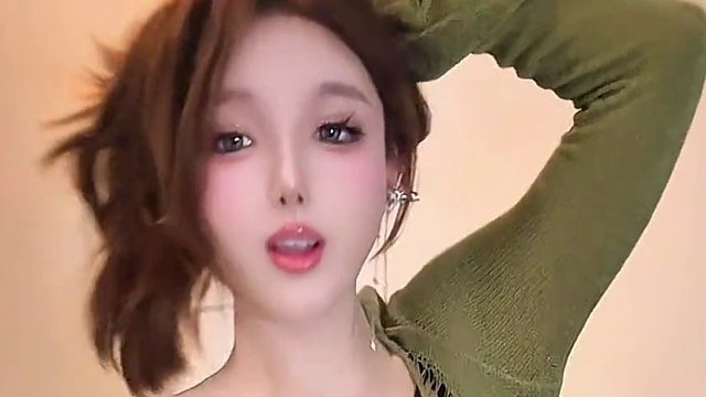 雨儿轻轻飘，心儿似火烧