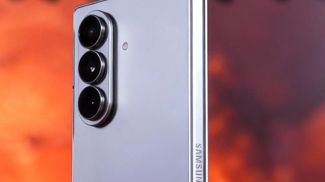 值得入手的轻薄折叠旗舰：三星Z Fold7