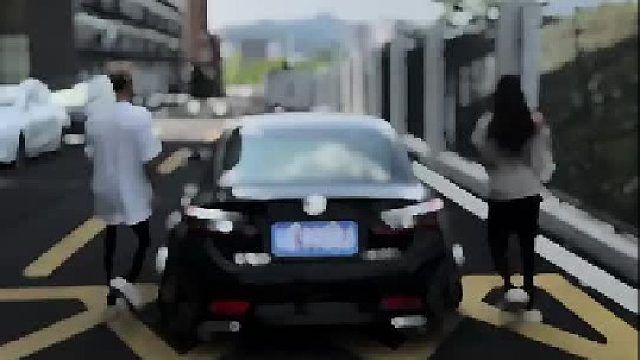 悄悄做个梦给你 又怕做梦梦到你.