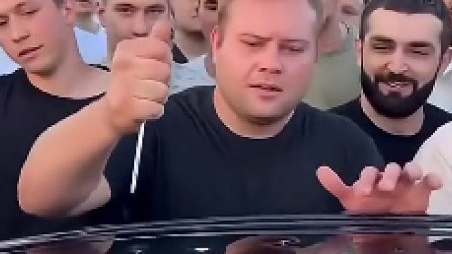 这得多大的力气啊