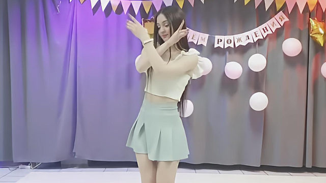 俄罗斯姑娘才艺表演24.03.26_空军(阿妮亚)09