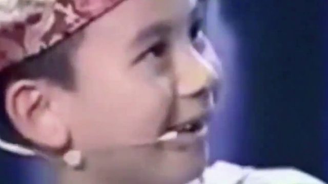 胡先煦小时侯爸爸一周要被老师请三五次到学校，皮的到处搞事情……