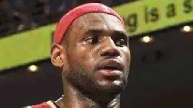 库里，欧文都在秀球技，而詹姆斯在