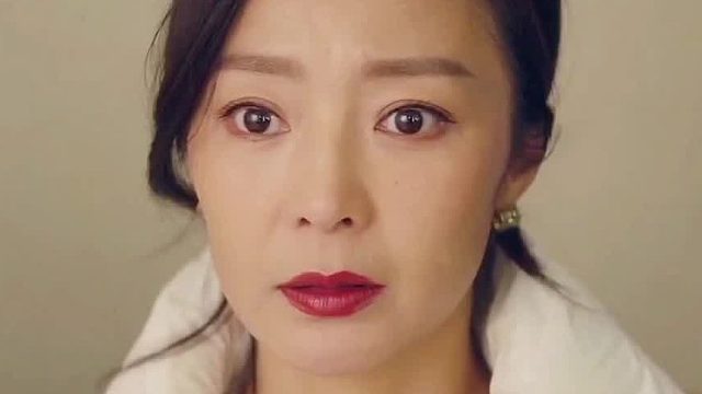 家庭主妇素颜被夫嫌，妆后焕然一新令夫惊叹不已！