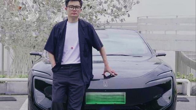 高颜值 黑科技 阿维塔12定格出色瞬间