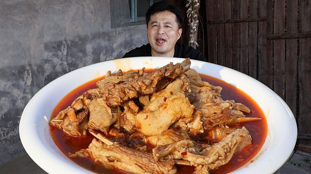 买一扇羊排，教大家做“秘制红焖羊排”，一口下去又肥又香