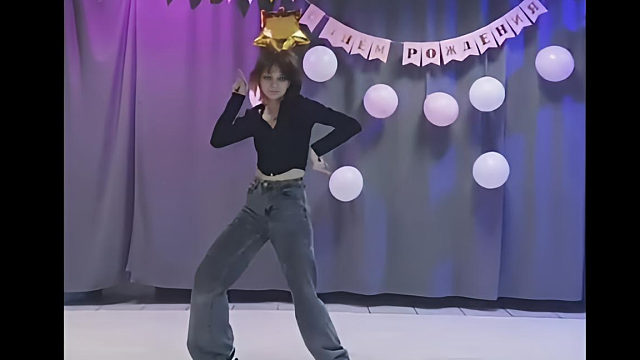 俄罗斯姑娘才艺表演24.03.26_小红帽(阿琳娜)01