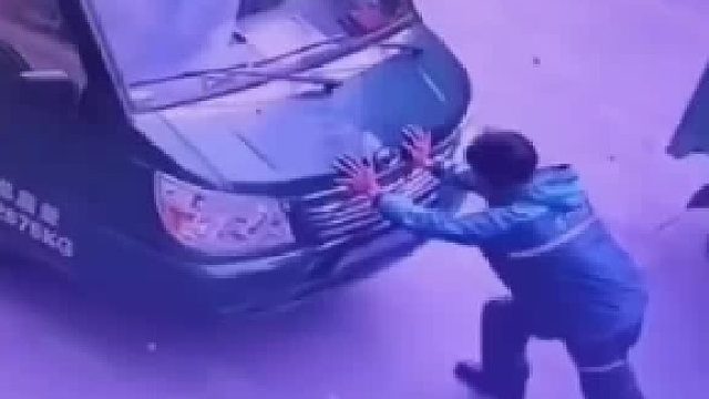 俩人终于见面了