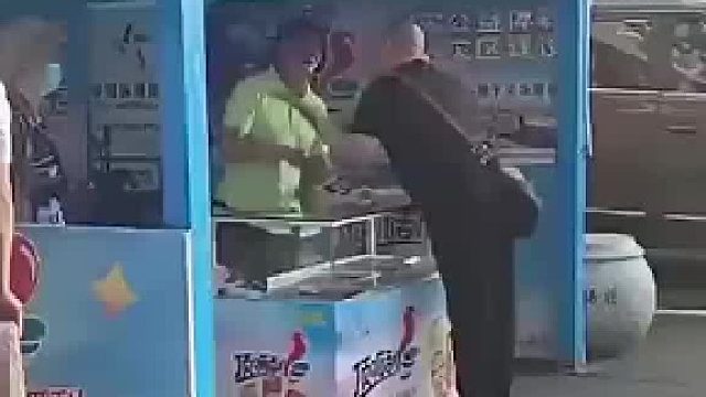 男子因购买彩票未中奖