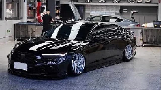 雅阁的车门很重 重到我花了26年才能有能力打开这扇门