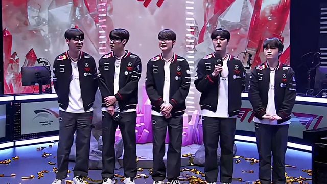 T1战胜HLE夺冠K杯赛后采访众人