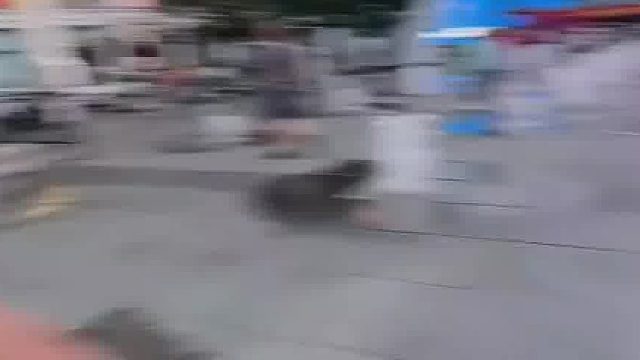 印度男子讥讽：“贫穷的加拿大”