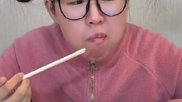 小时候爱吃榨菜拌饭 酱油拌饭，好养活