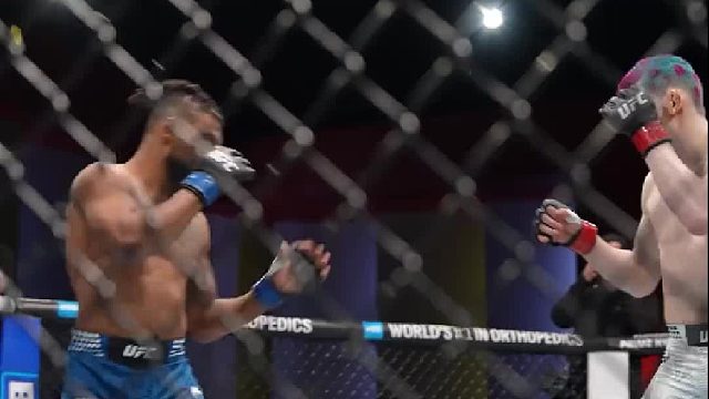 踢技洞穿抱架，防御无效！