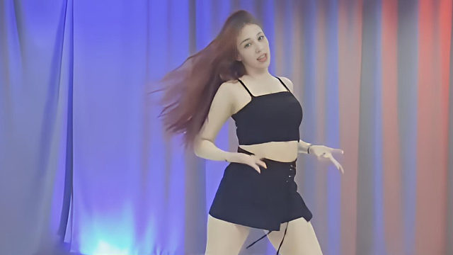 俄罗斯姑娘才艺表演24.03.27_静儿(拉达)00