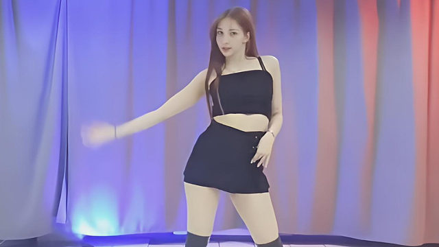 俄罗斯姑娘才艺表演24.03.27_静儿(拉达)02