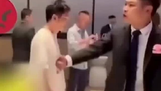 正常饭店不应该吧！是不是有什么原因？