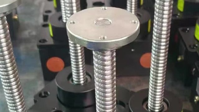 滚珠丝杆升降机运动过程大揭秘