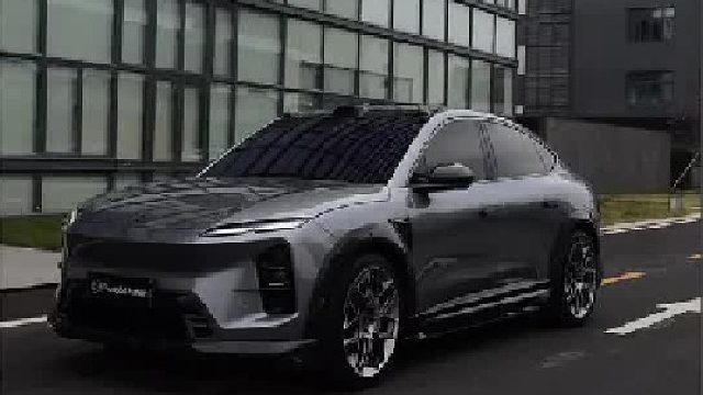 大家都说改的像URUS！！_ 蔚来EC6三代改装冥王星套件