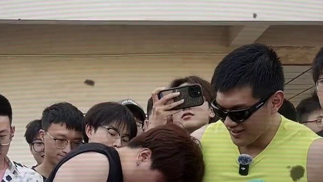 “蛋白粉 怎么能和钢筋混凝土比呢”